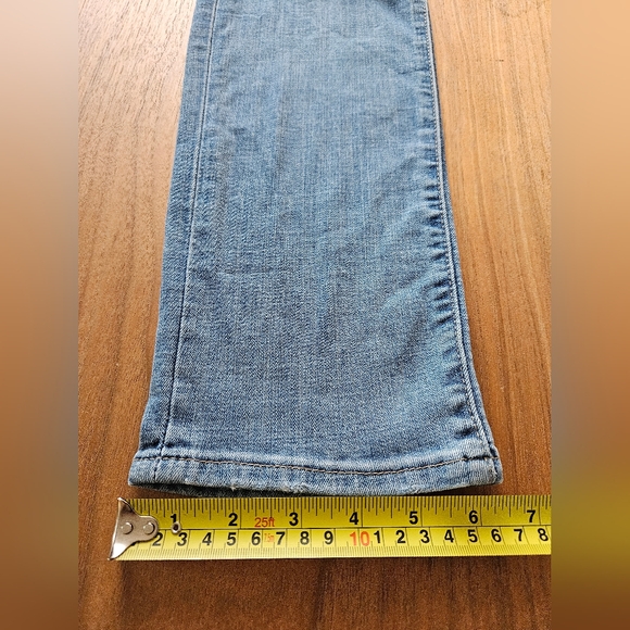 Levi's 724 High Rise Slim Straight Women's Jeans, size 26, great condition! - Picture 8 of 9